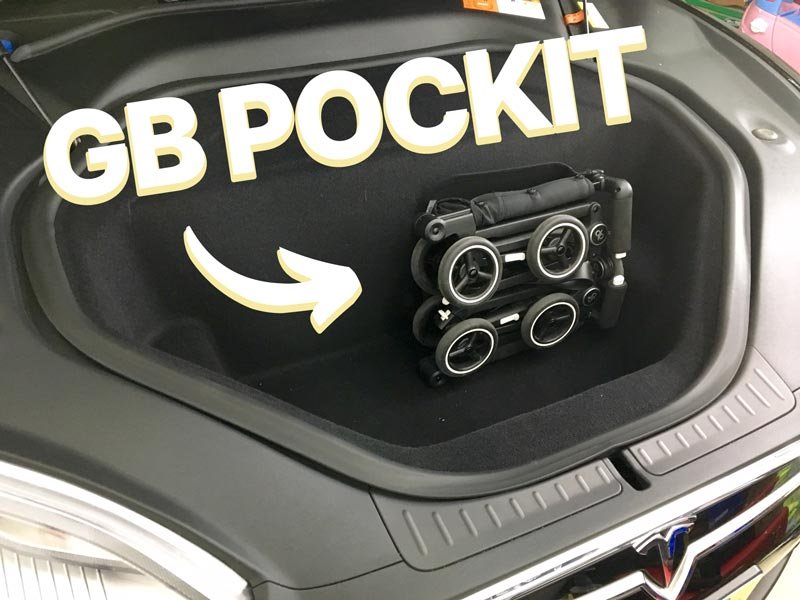 GB Pockit schlug Kinderwagen im Kofferraum eines Tesla -Modells 3 aus
